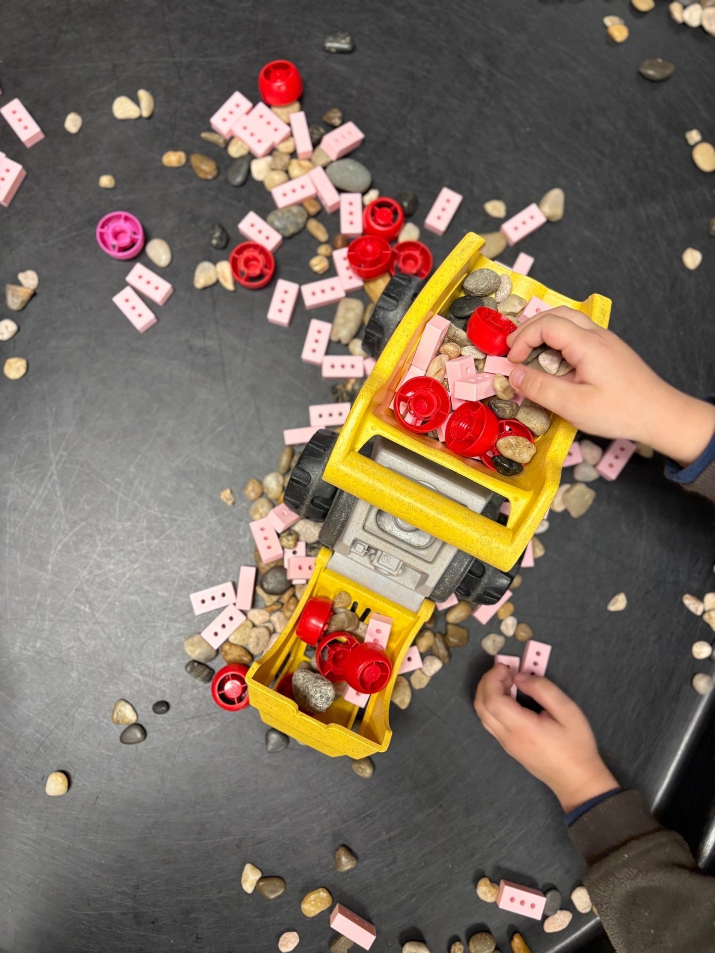 Valentine's Day Building Bricks - CJECOPLAY Inc.